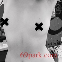 /photo/627098/美乳/e5698322-3672-437b-ba87-94dee0d7c7bf_1_2_small.jpg