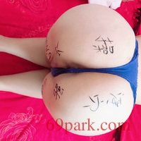 /photo/639114/老婆的性感屁股/4136bf3e-c43e-42b3-8e30-5838eff4d490_1_20_small.jpg