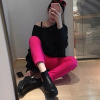 /photo/668369/看看老婆的美腿/图片1_1_1_small.jpg