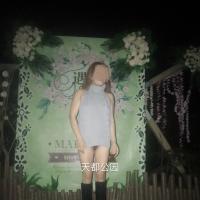 /photo/721586/骚老婆天都城夜拍/cd0e2fff-254d-4e89-a065-05fd354_1_8_small.jpg