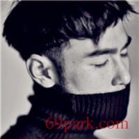 /photo/864919/男士照片/a2c5c40a-f6f4-4b42-b6f6-c8d33a1989f4_1_2_small.jpg